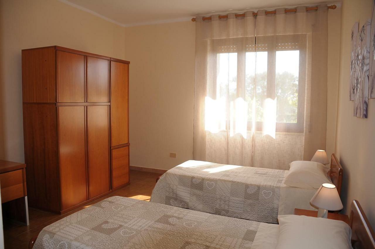Il Ciliegio Apartment Monti Luaran gambar