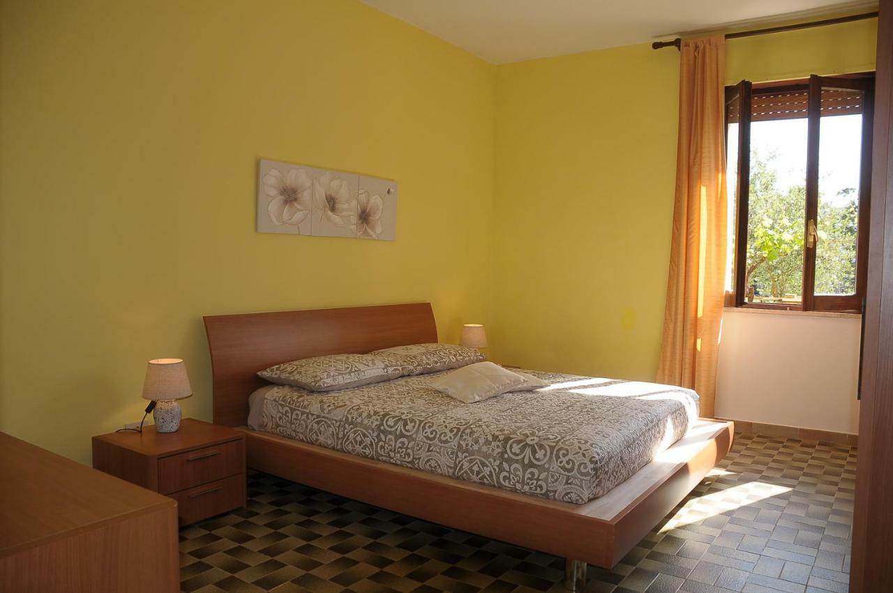 Il Ciliegio Apartment Monti Luaran gambar