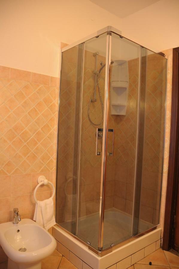 Il Ciliegio Apartment Monti Luaran gambar